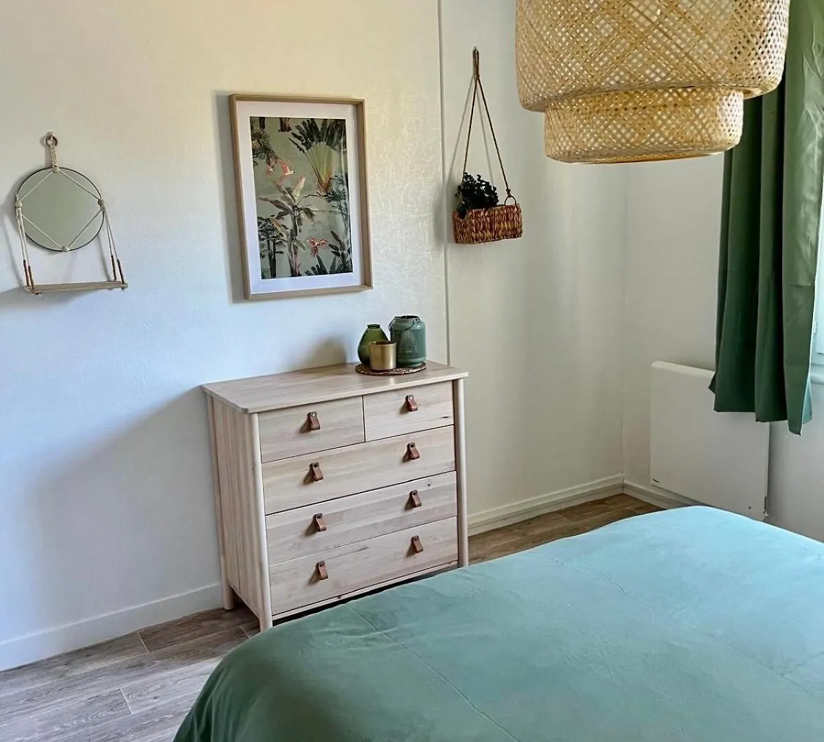 Appartement A Cancale Situe A 500 M Du Port
